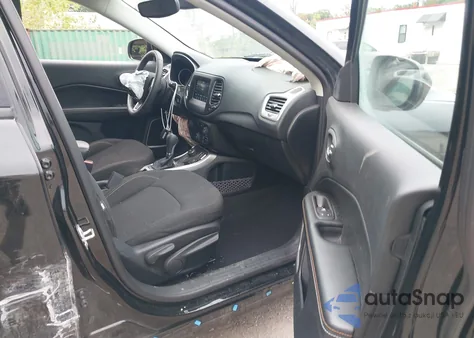 2020 Jeep Compass Sport 4X4 z USA, uszkodzony, nr VIN 3C4NJDAB5LT161347